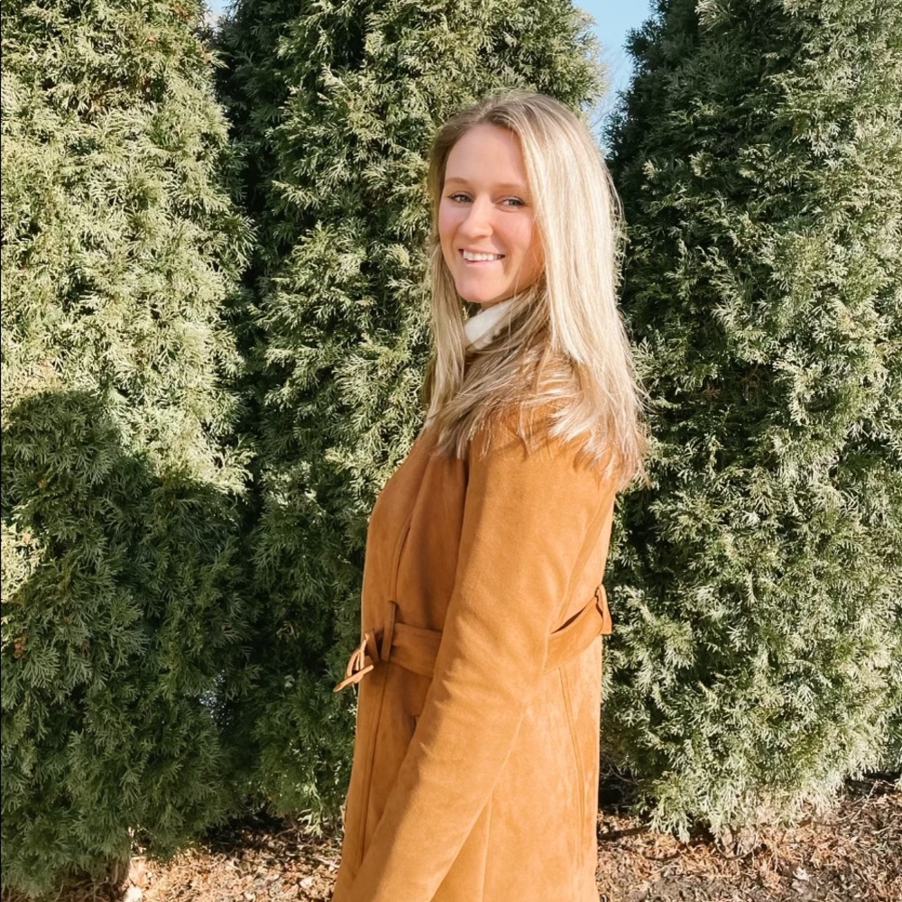 Meet your Posher, Ashley